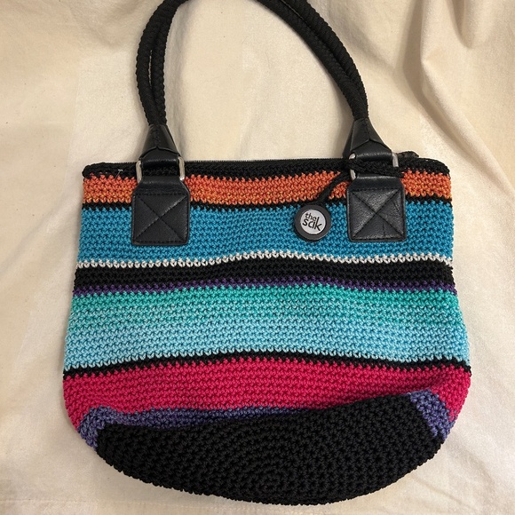 😍🌻 The Sak Cabana Crochet Knit Shoulder Bag Multicolor Rainbow Stripe VGUC - Picture 1 of 7